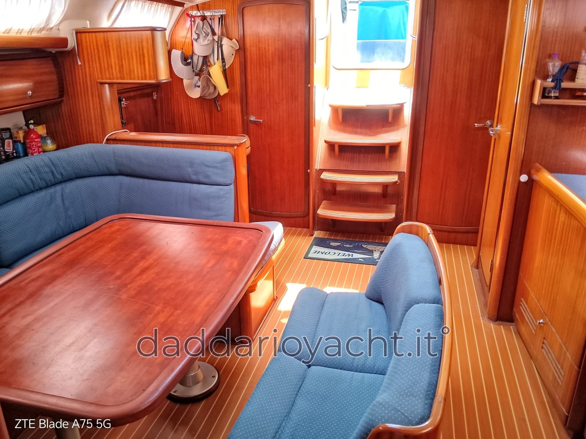 Bavaria Bavaria 44 - Deck View Bavaria Bavaria 44 - Deck View