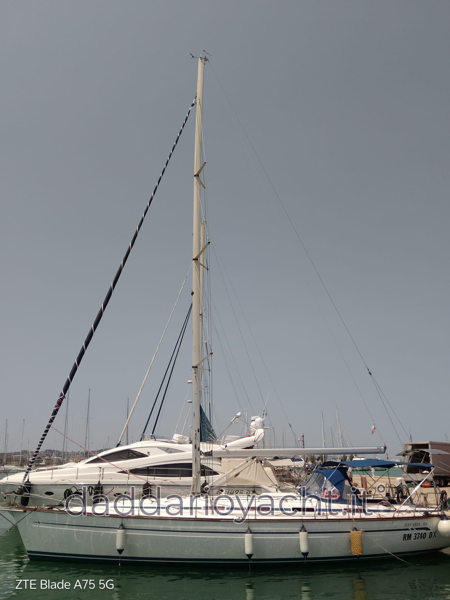 Bavaria Bavaria 44 - Detail View 1 Bavaria Bavaria 44 - Detail View 1