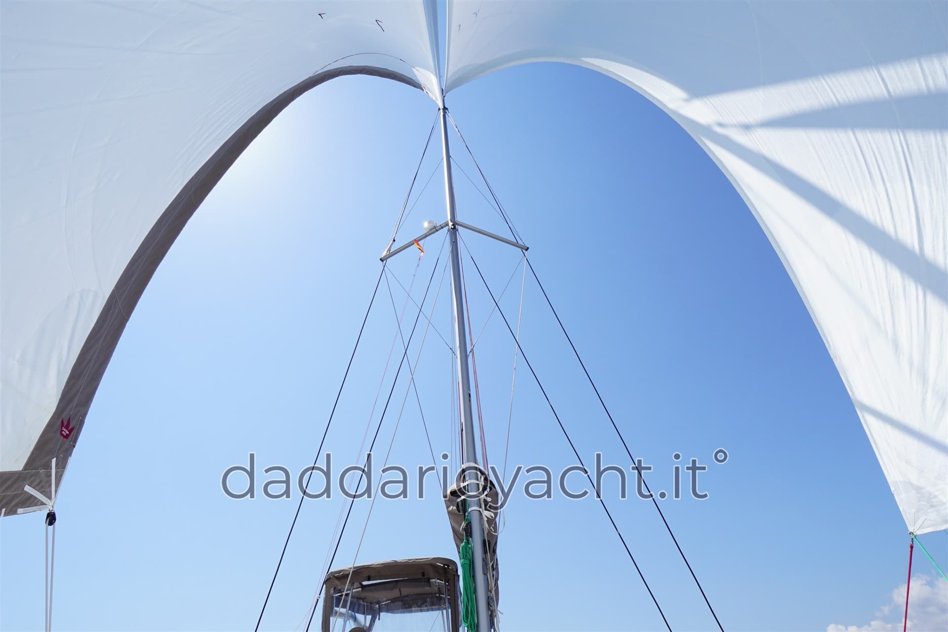 Catana Bali 4.3 - Deck View Catana Bali 4.3 - Deck View