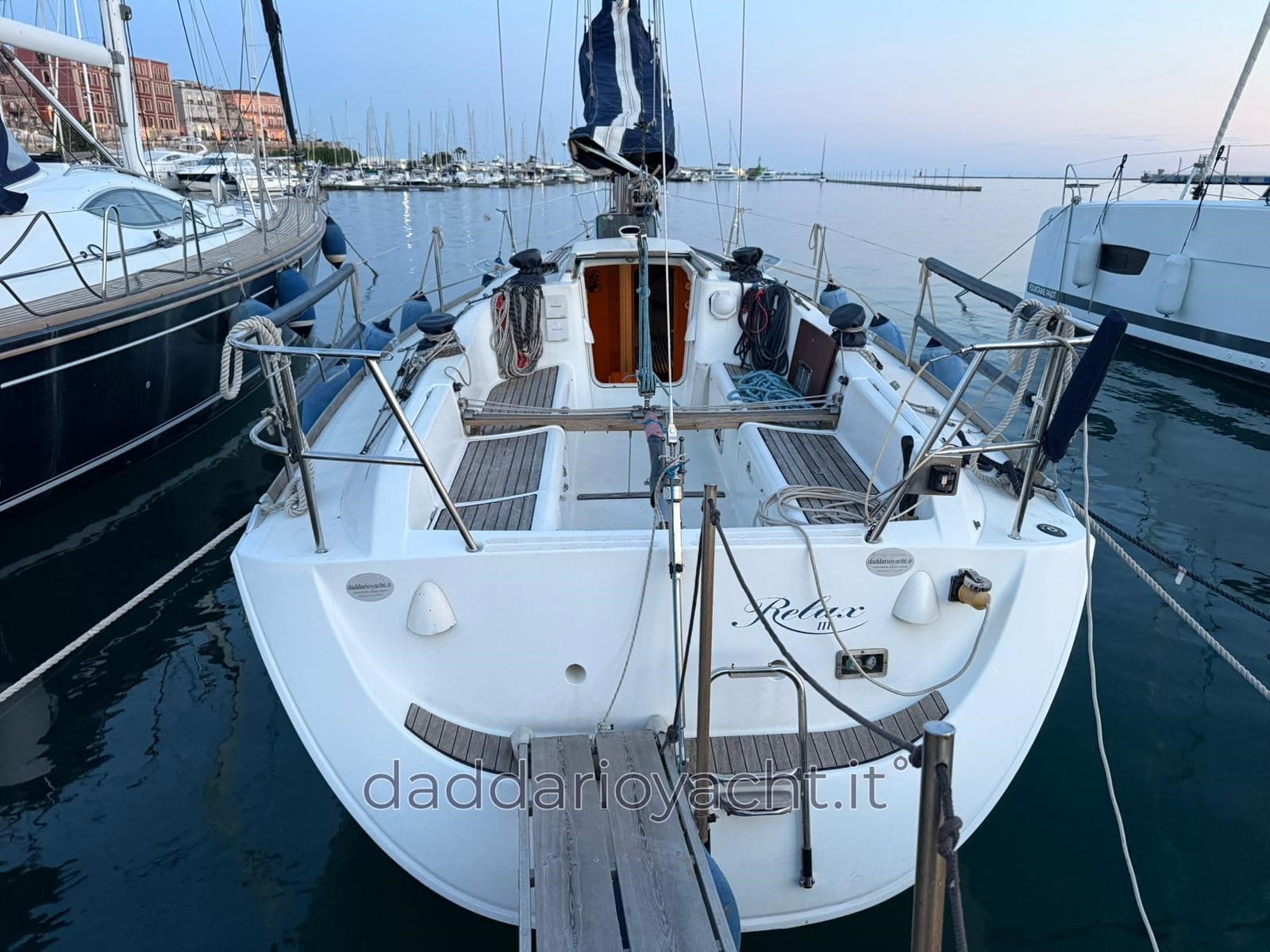 Beneteau First 33.7 - Main View Beneteau First 33.7 - Main View