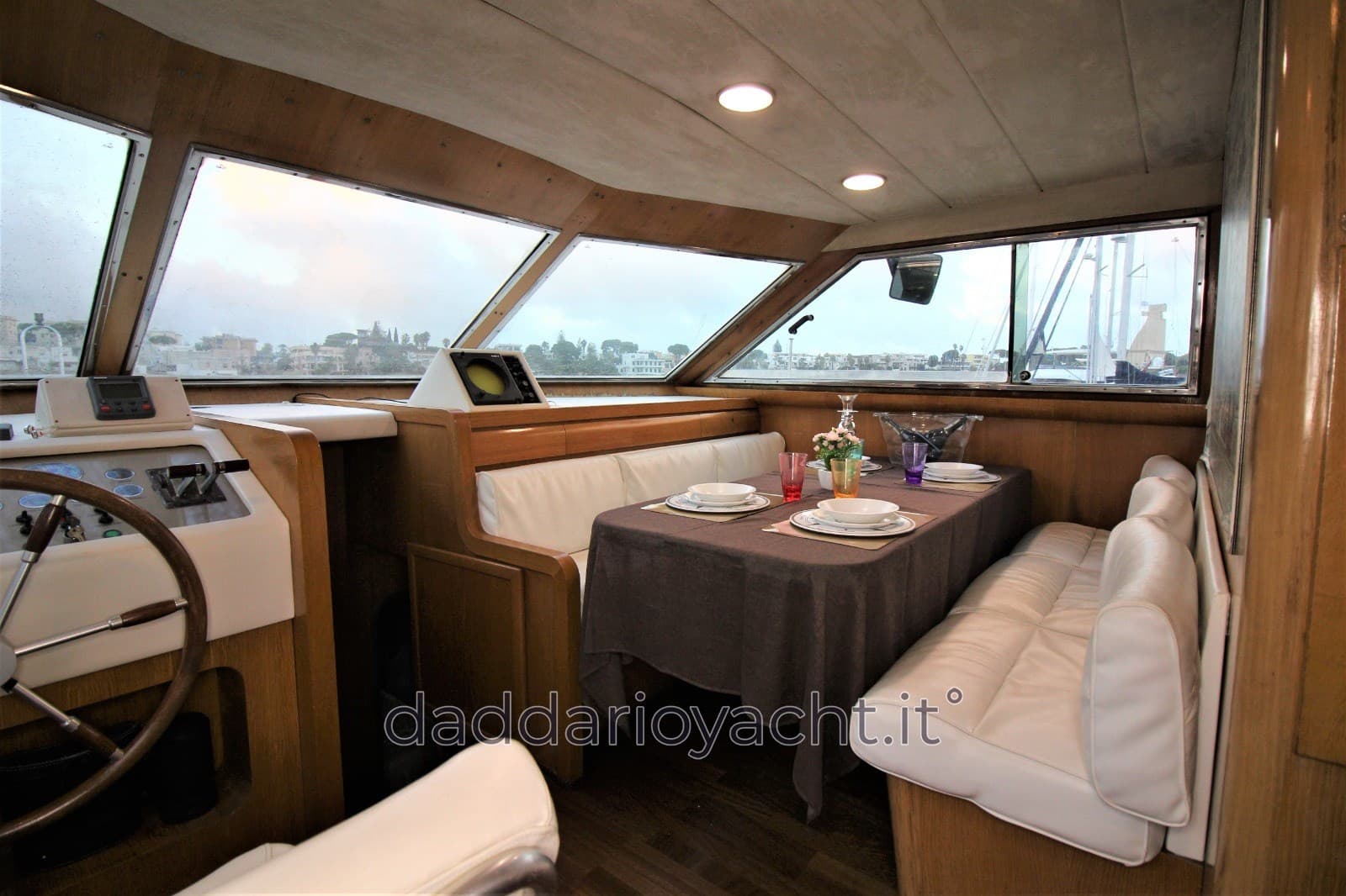 Canados Canados 65 - Deck View Canados Canados 65 - Deck View