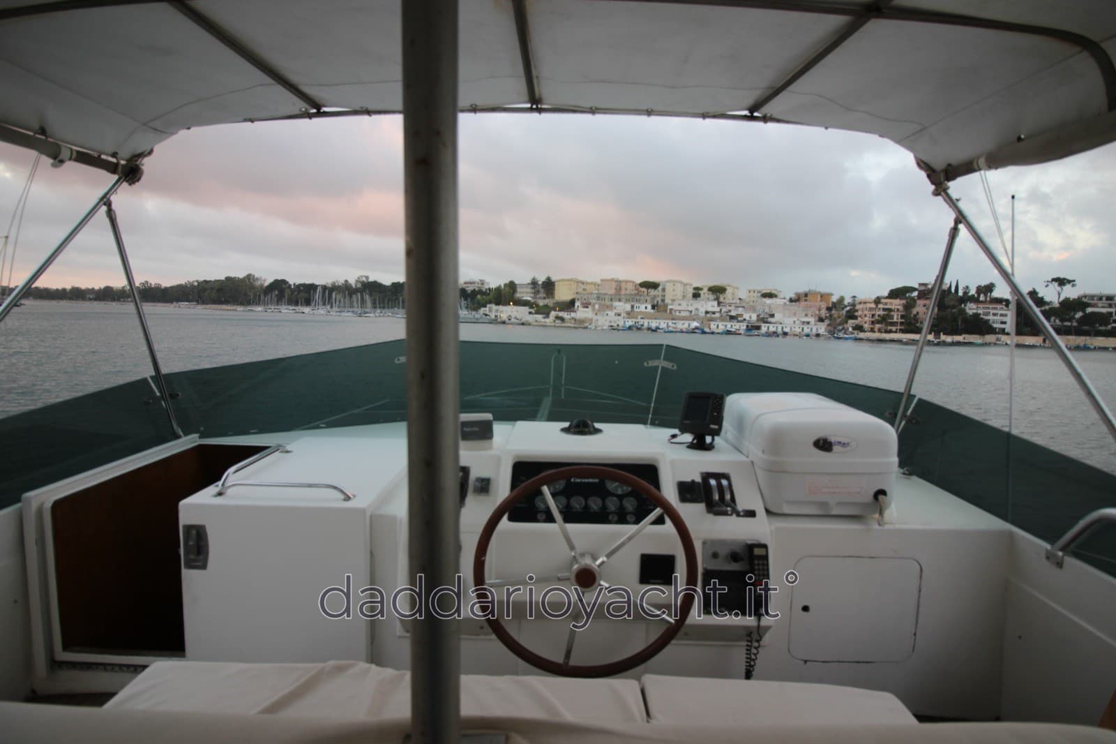 Canados Canados 65 - Detail View 1 Canados Canados 65 - Detail View 1