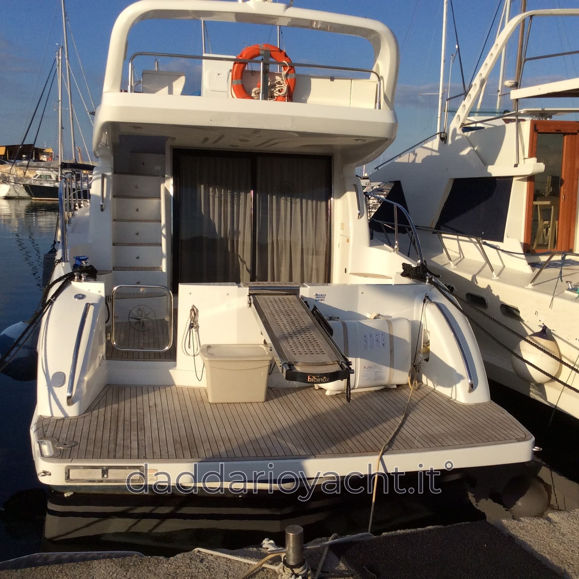 Raffaelli Compass Rose 15 M - Detail View 1 Raffaelli Compass Rose 15 M - Detail View 1