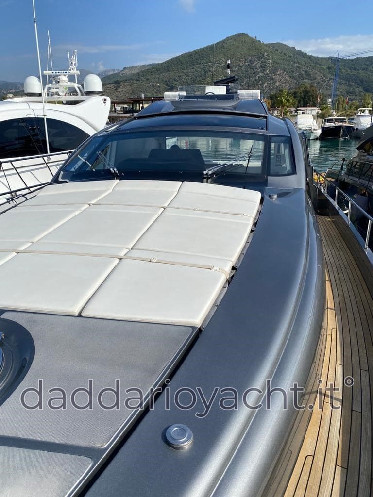 Pershing Pershing 74 - Detail View 1 Pershing Pershing 74 - Detail View 1