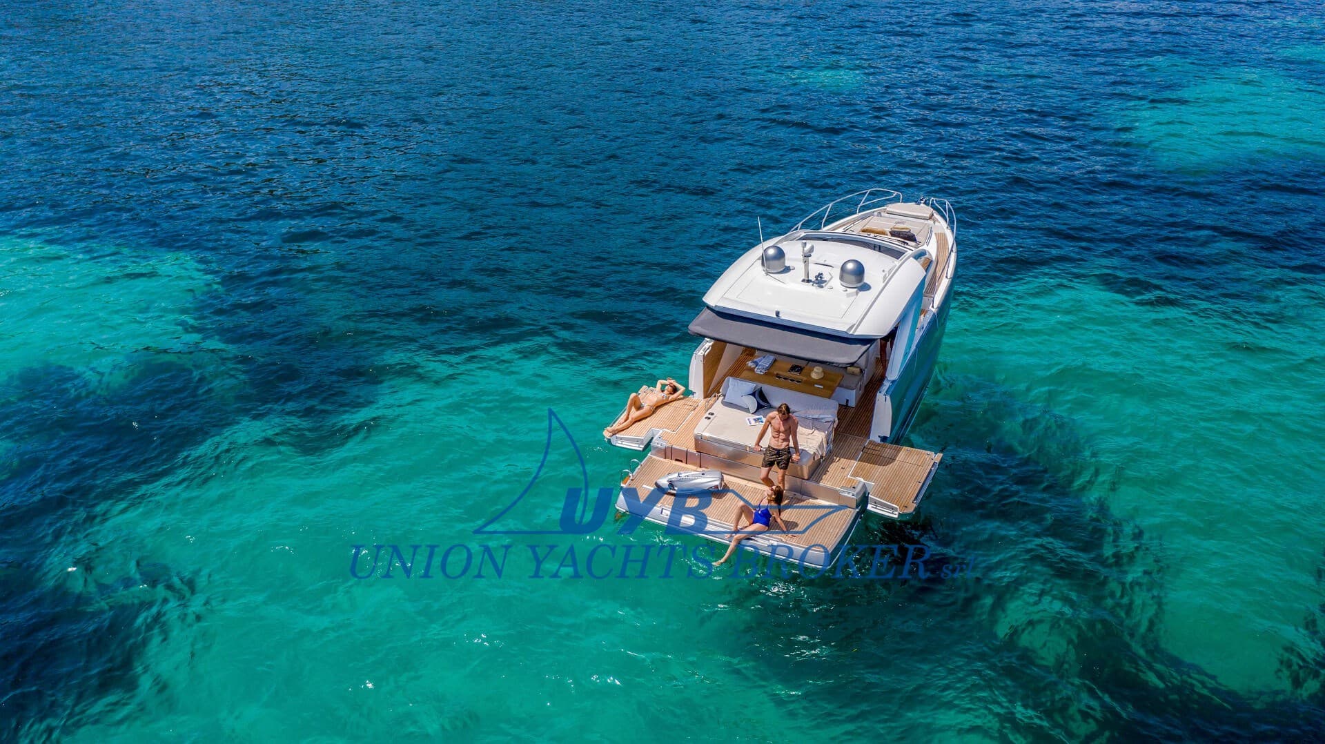 Jeanneau Db43 - Interior View Jeanneau Db43 - Interior View