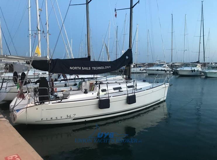 Beneteau First 34.7 usato - dettaglio 2