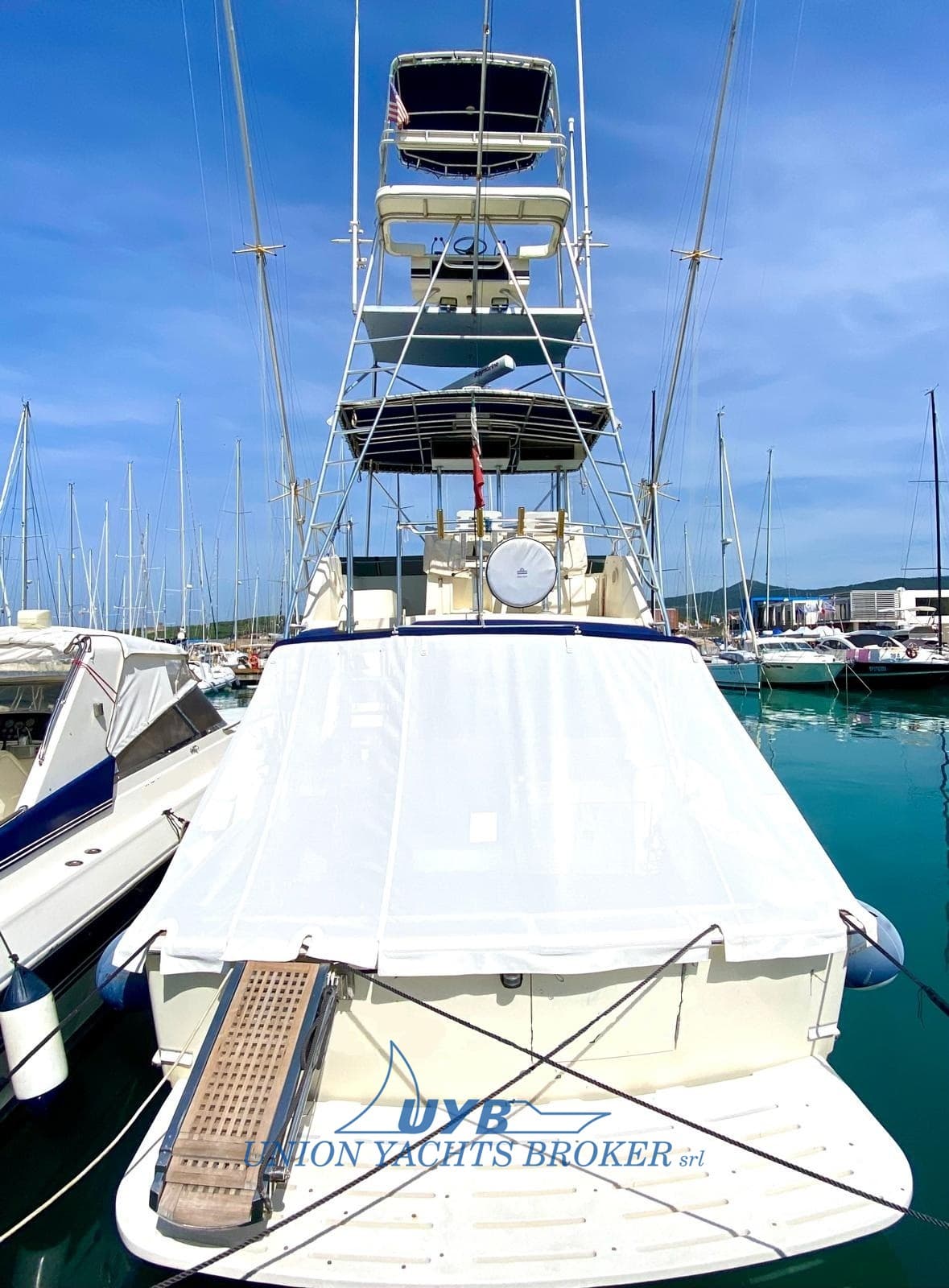 Hatteras 41 Convertible d'occasion - détail 2
