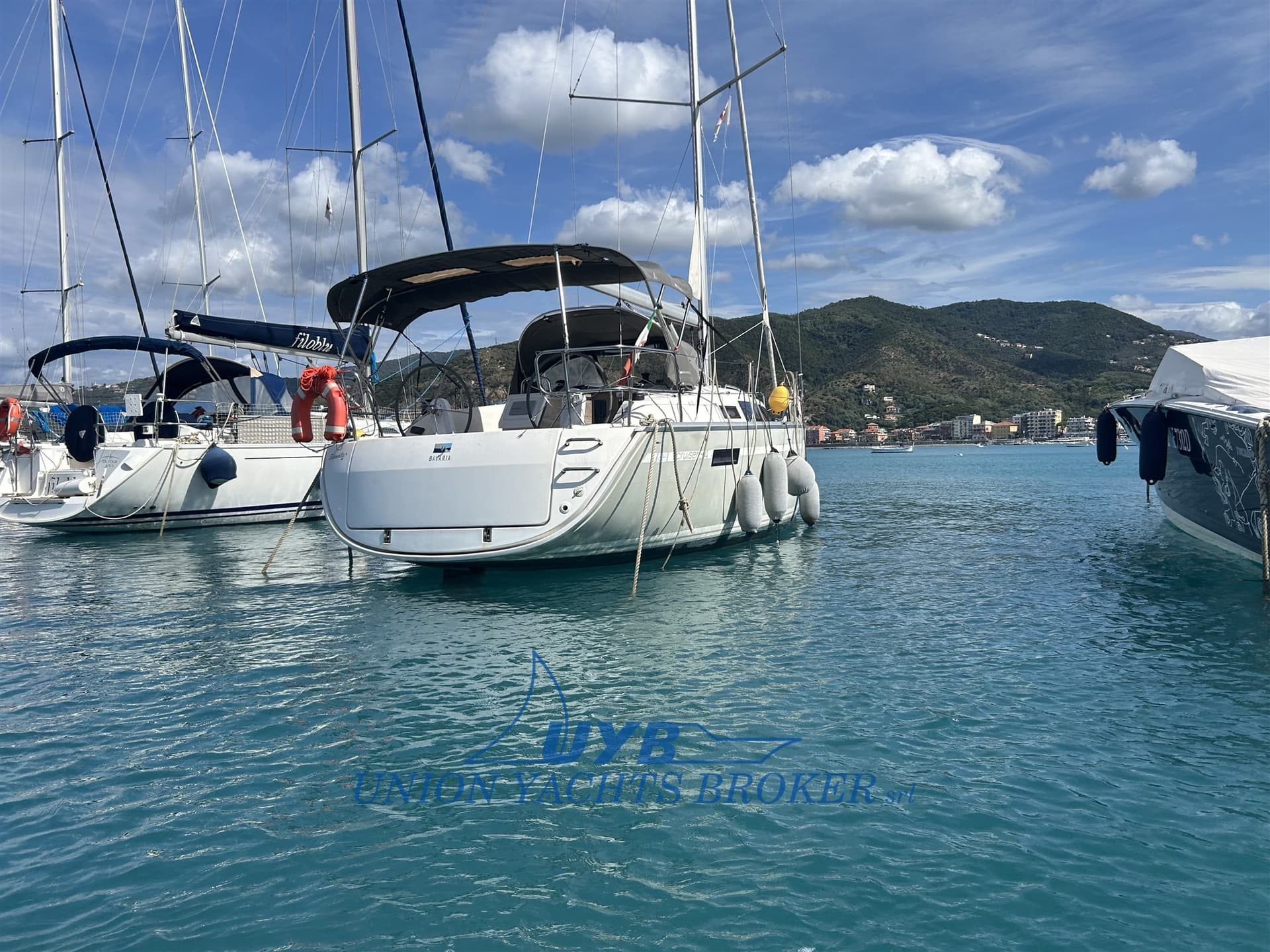 Bavaria 34 Cruiser used - detail 1