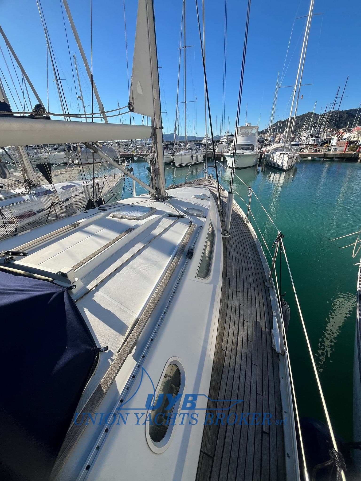 Jeanneau Sun Odyssey 42.2 used - detail 1
