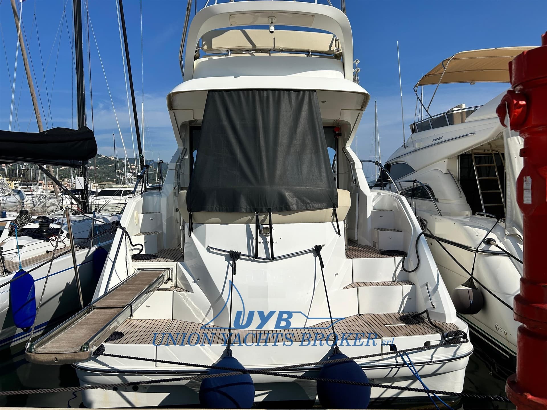 Beneteau Montecarlo 47 - Detail View 1 Beneteau Montecarlo 47 - Detail View 1