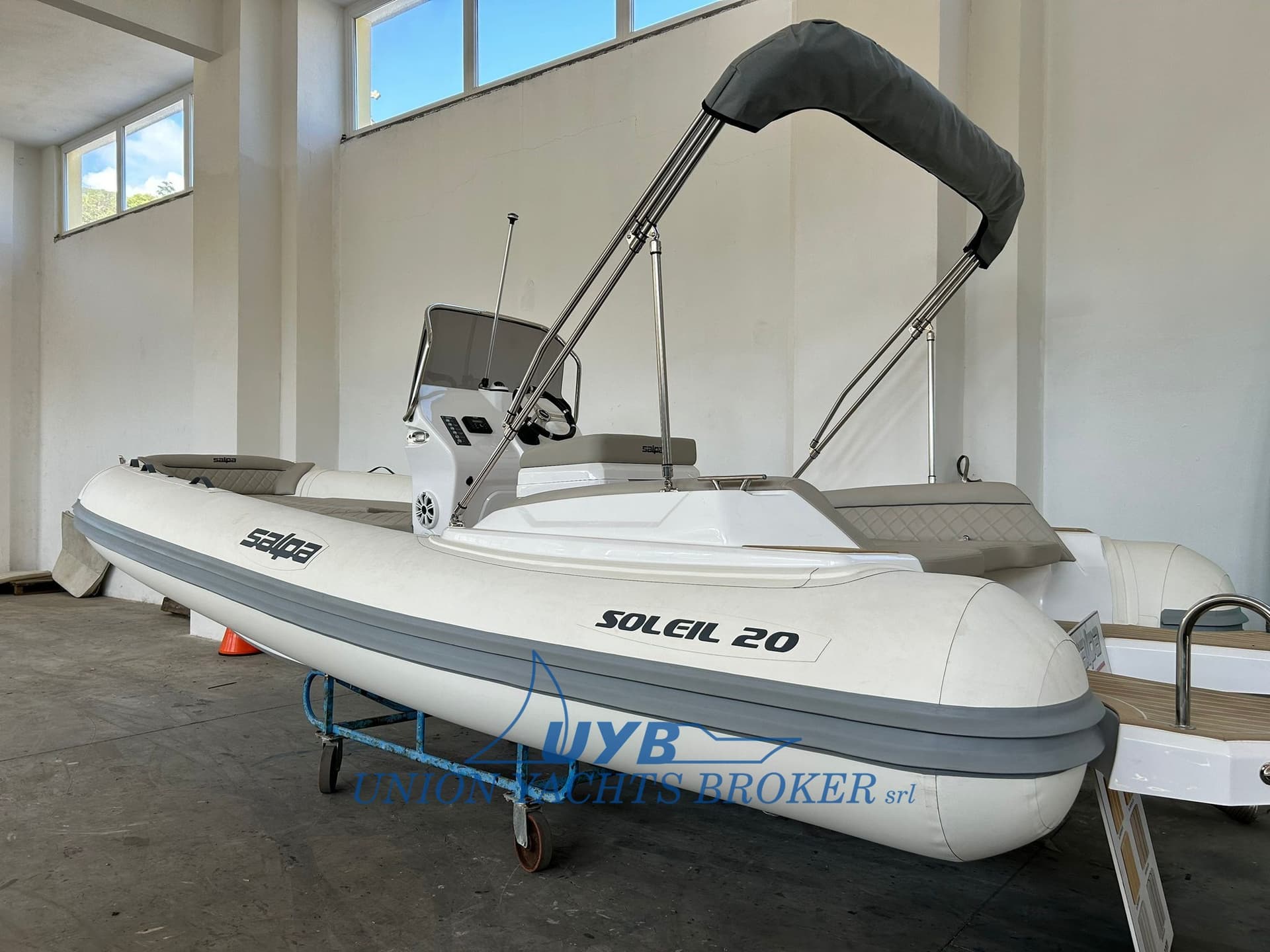 Salpa Soleil 20 - Detail View 1 Salpa Soleil 20 - Detail View 1