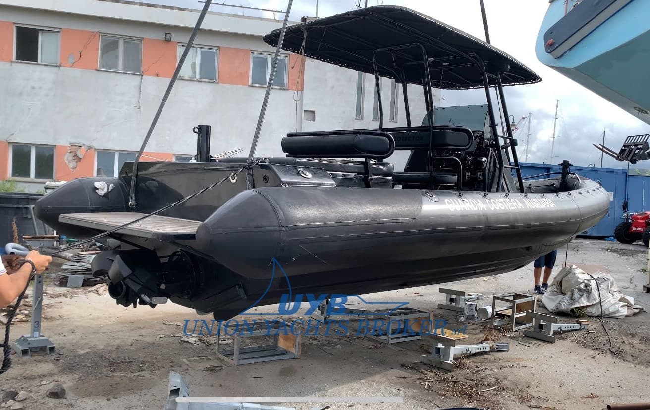 Rayglass Protector 310 Chase - Detail View 1 Rayglass Protector 310 Chase - Detail View 1