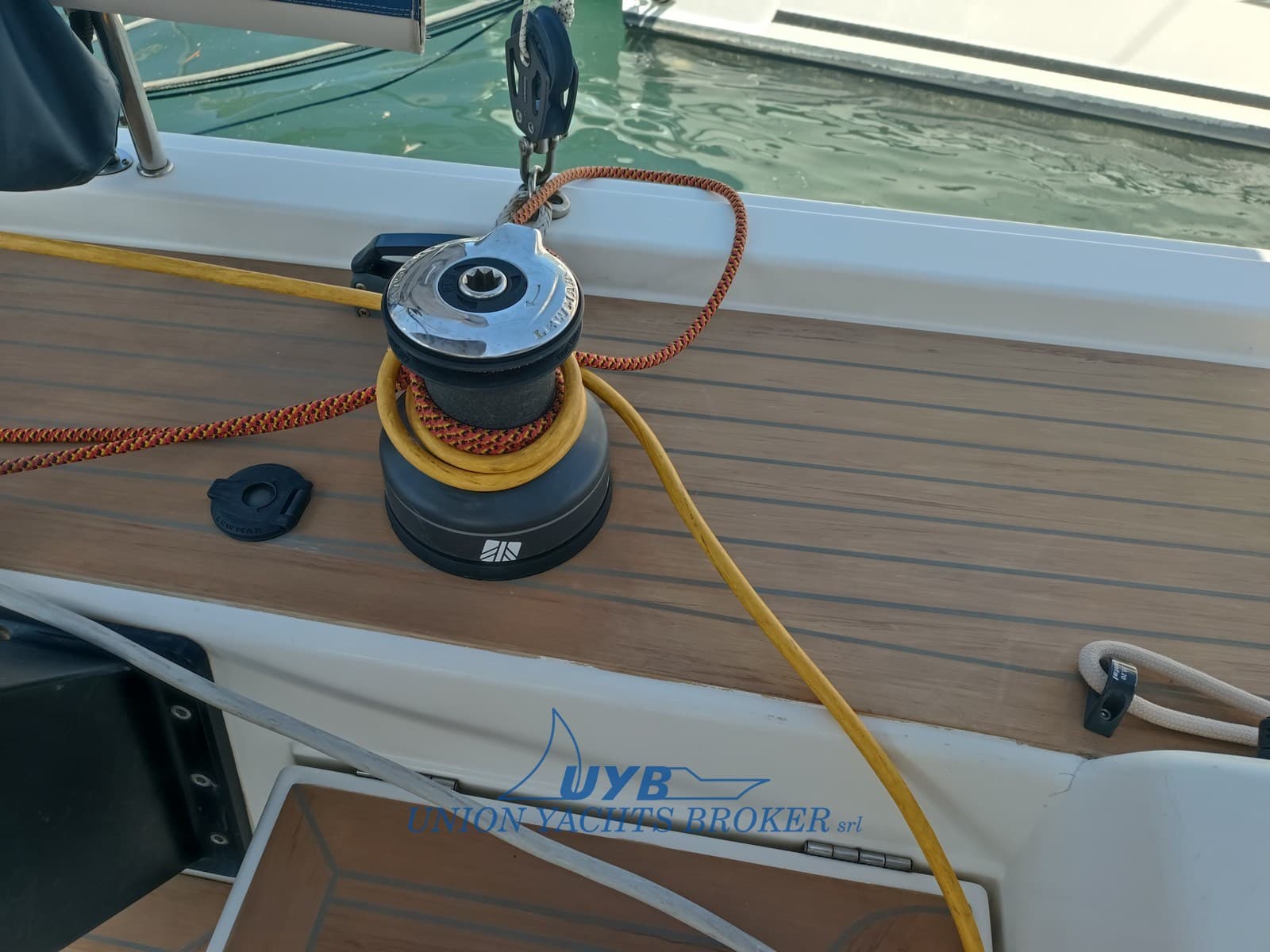 Dufour Yachts 530 Grand Large used - detail 4