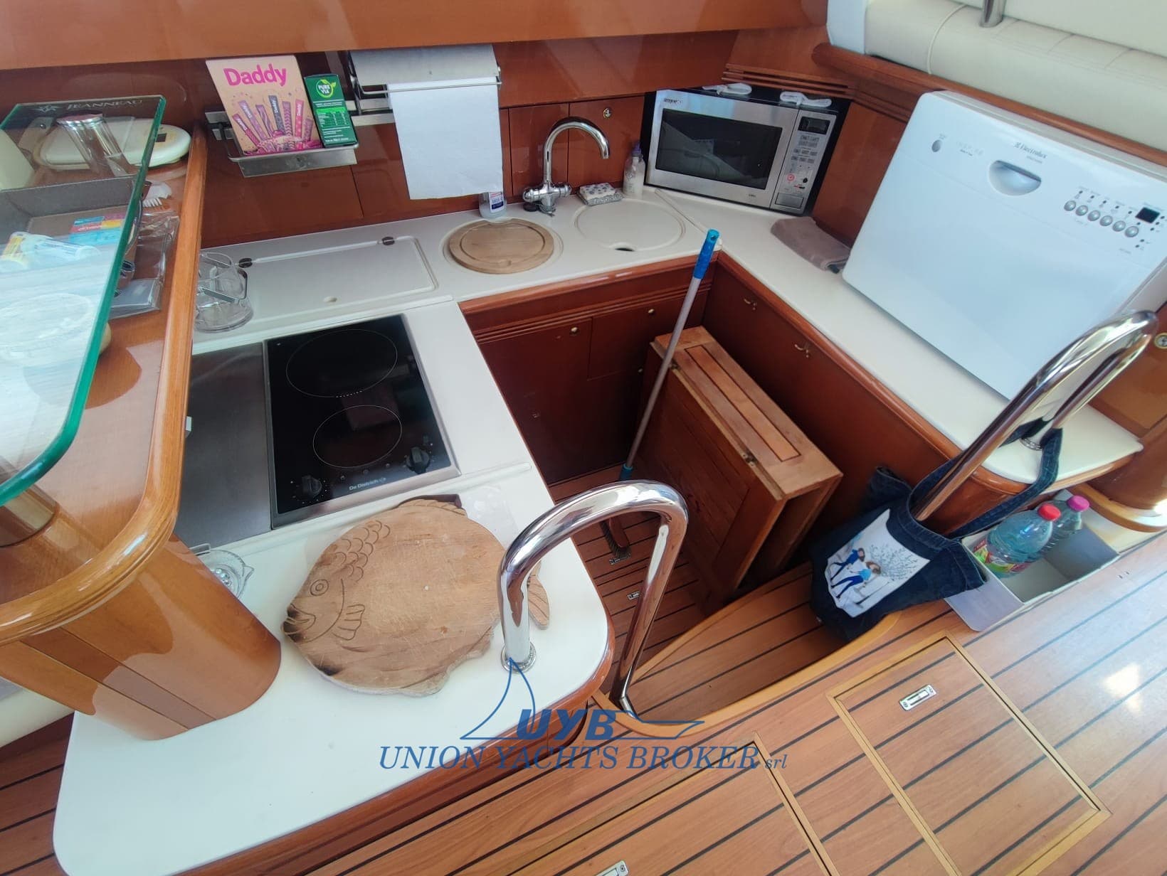 Jeanneau Prestige 46 Fly d'occasion - image hero 9