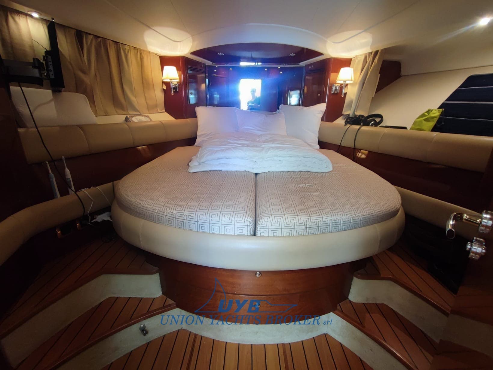 Jeanneau Prestige 46 Fly d'occasion - image hero 13