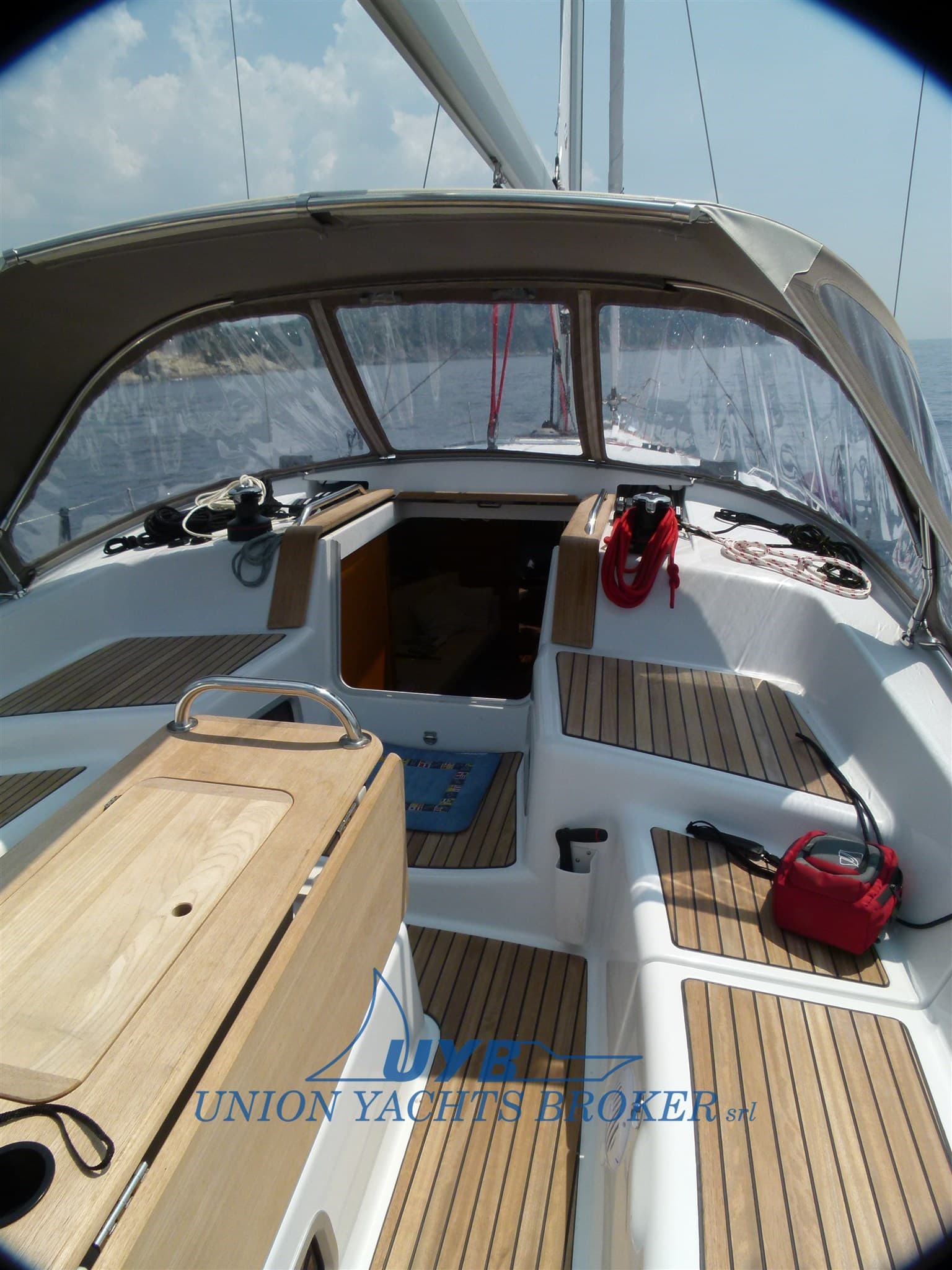 Jeanneau SUN ODYSSEY 42 DS NEW usato - foto hero 8