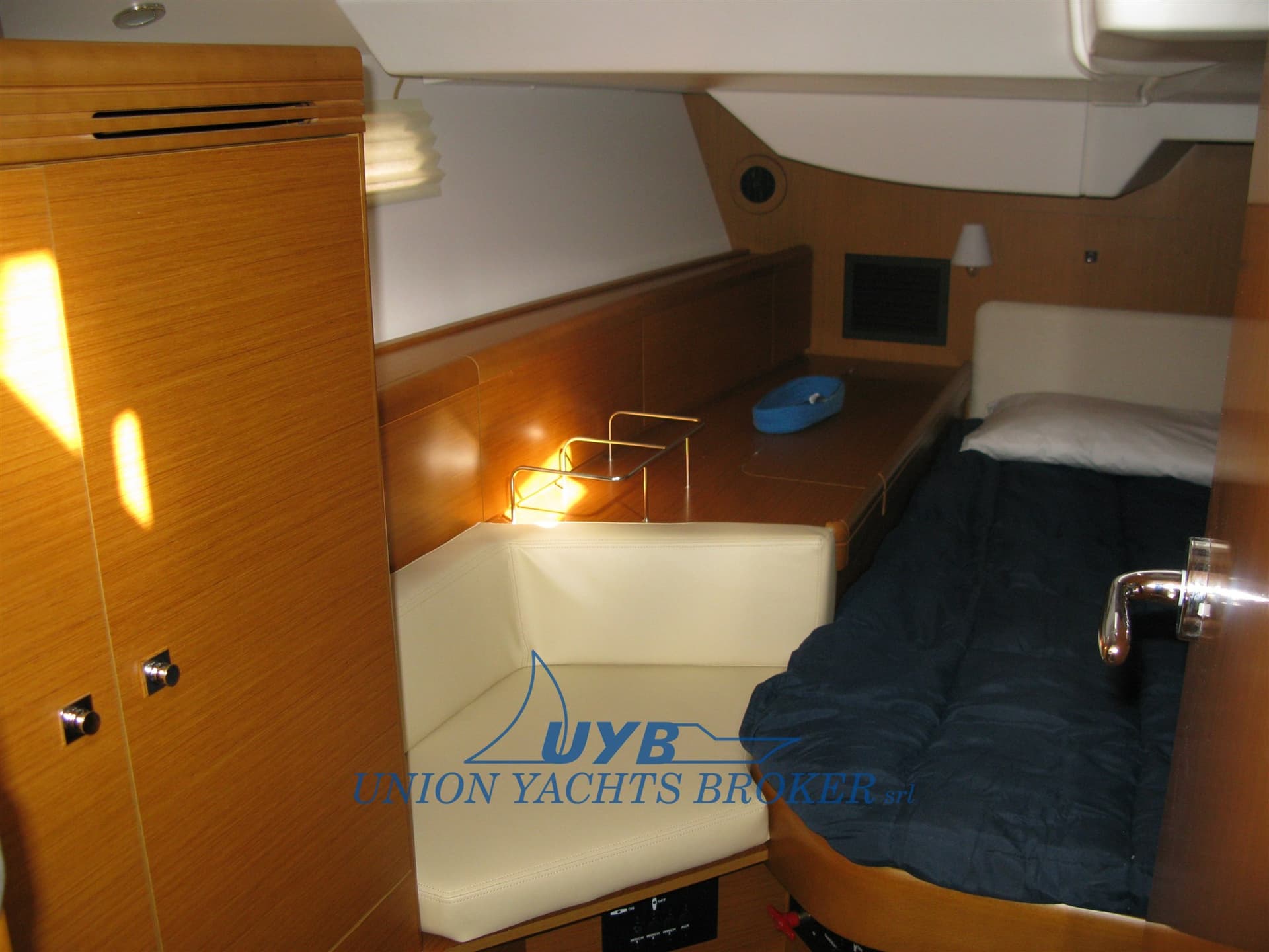 Jeanneau SUN ODYSSEY 42 DS NEW usato - foto hero 13