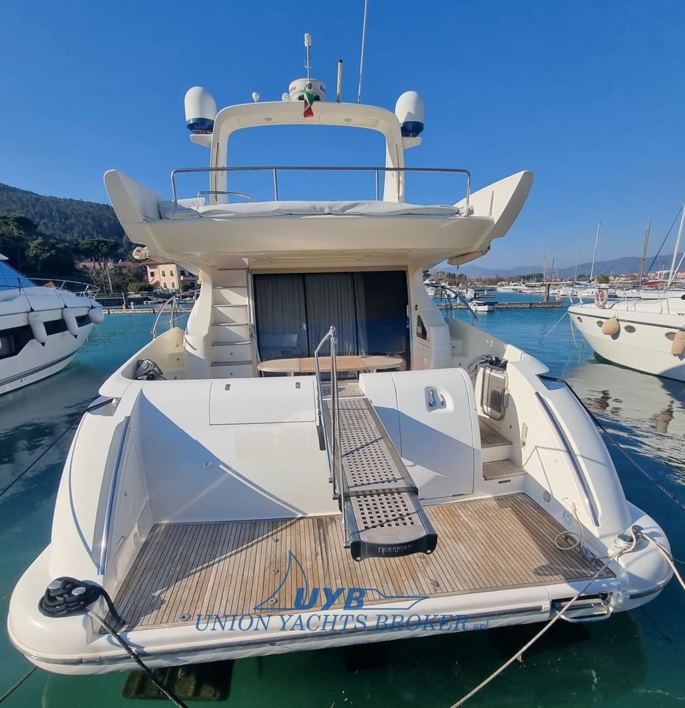 Azimut 62 usato - foto hero 3