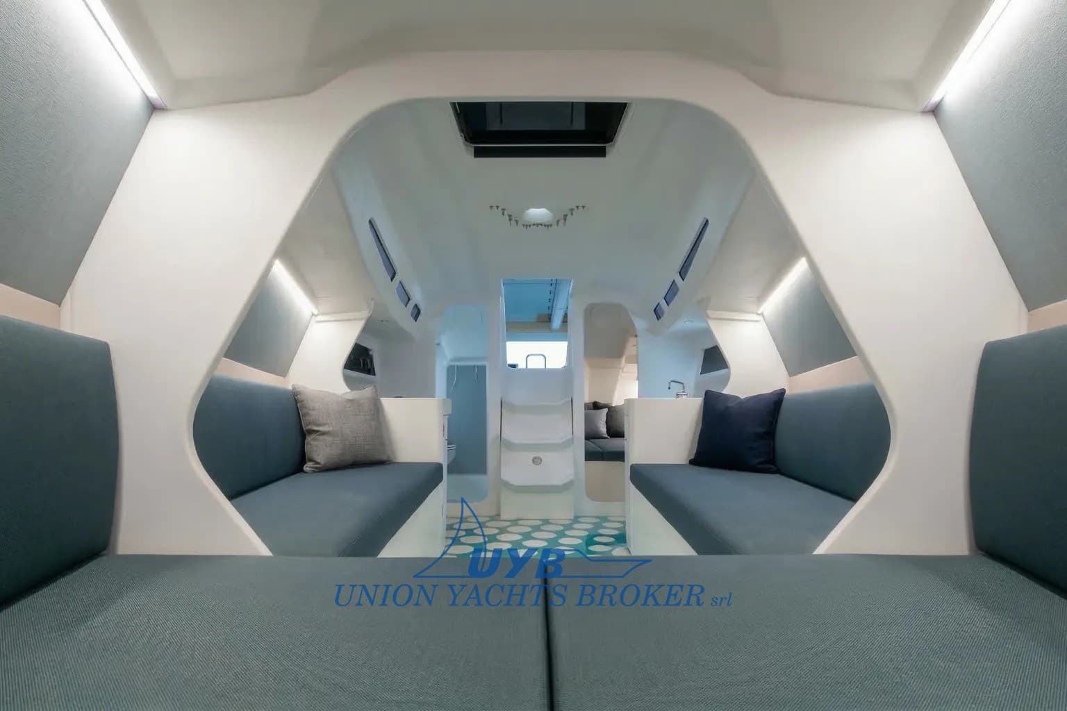 Italia Yachts IY 9.98 NEXTGEN gebraucht - Hauptbild 6