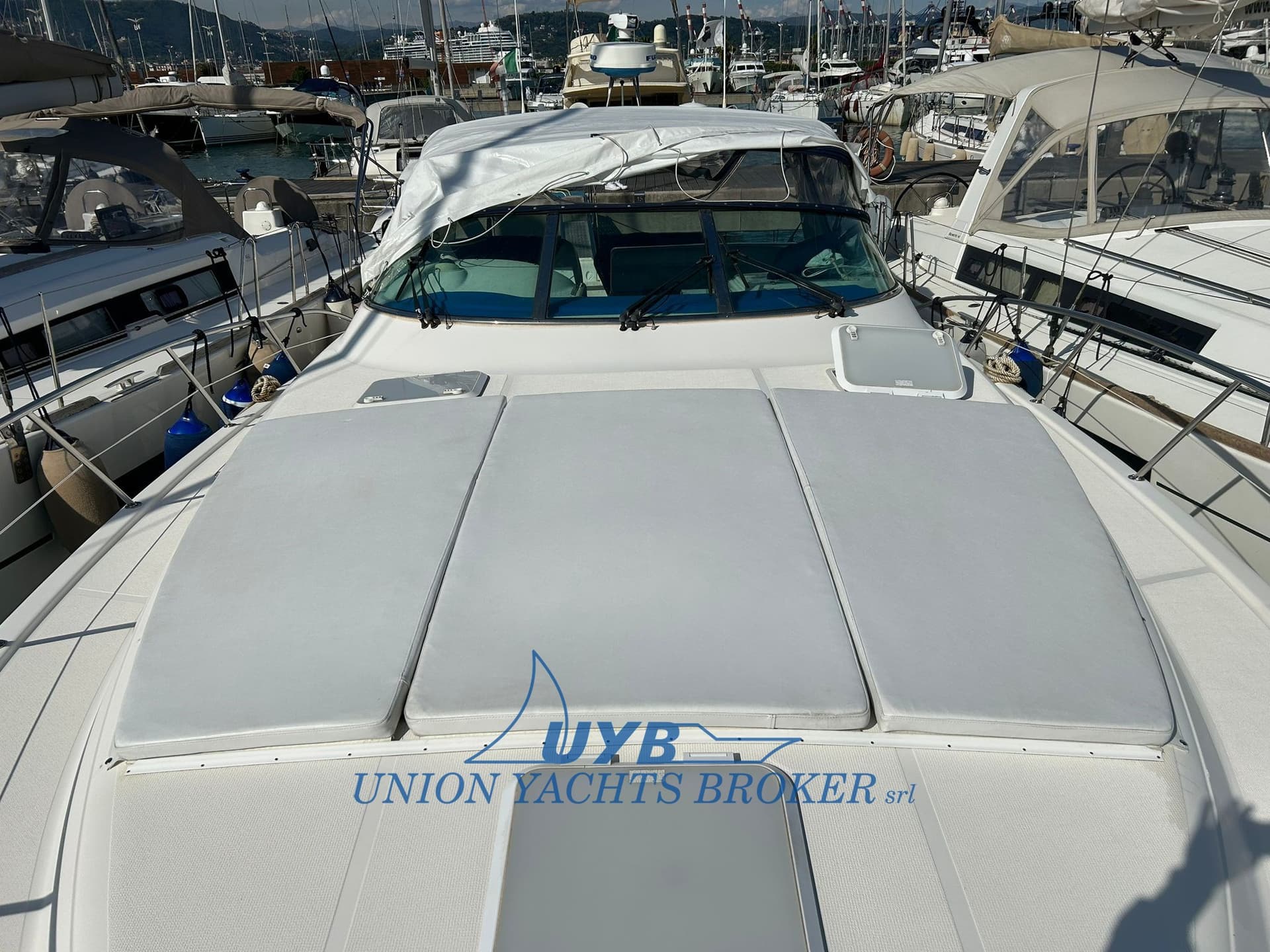 Riviera Marine 4000 Offshore usato - foto hero 12