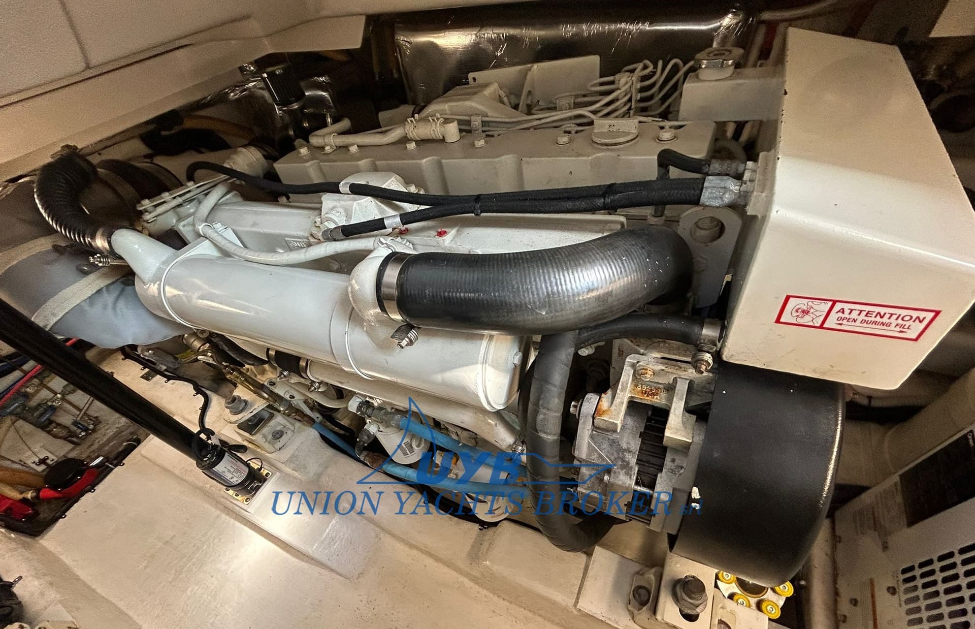 Riviera Marine 4000 Offshore usato - foto hero 22