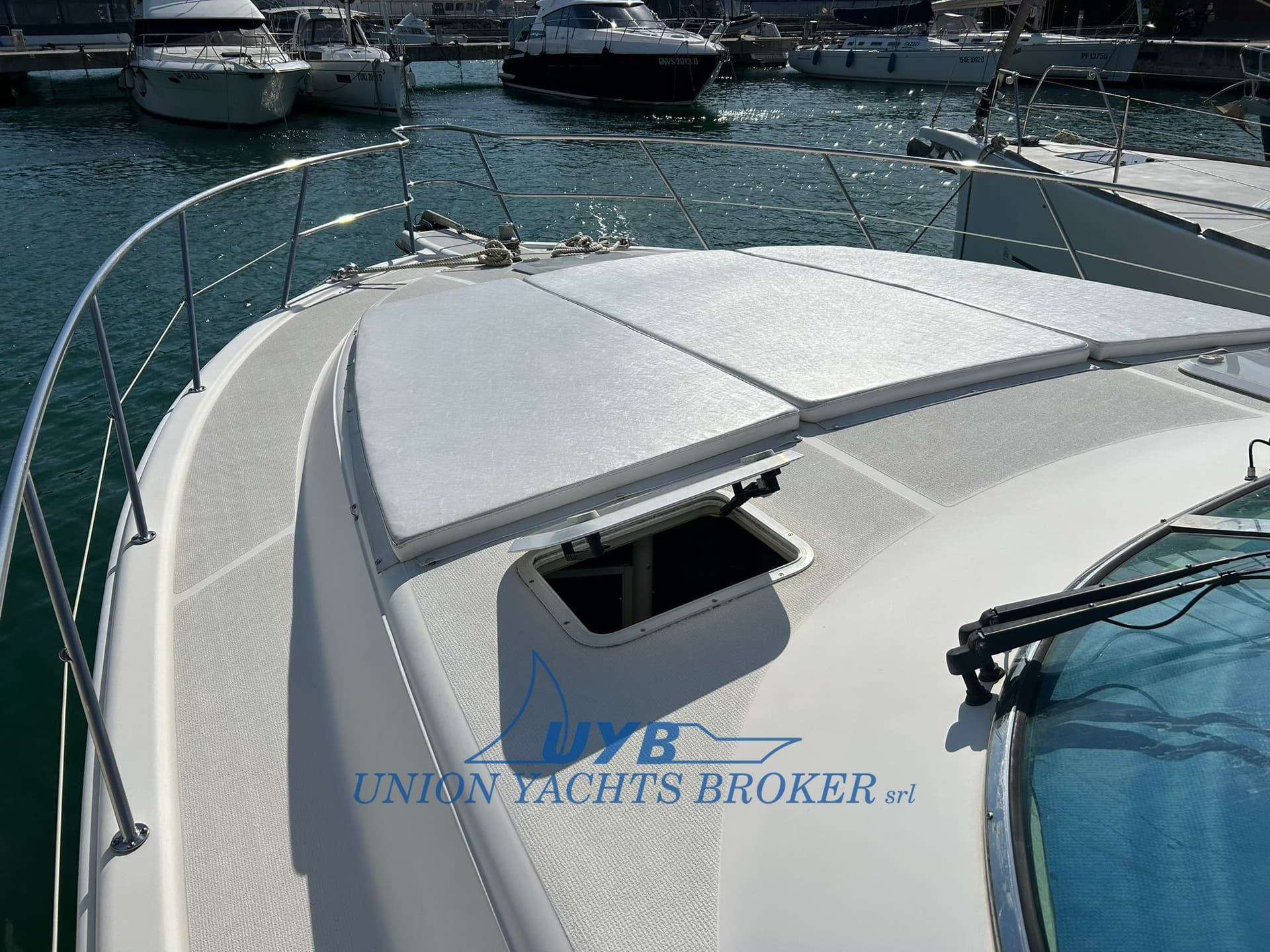 Riviera Marine 4000 Offshore usato - foto hero 11