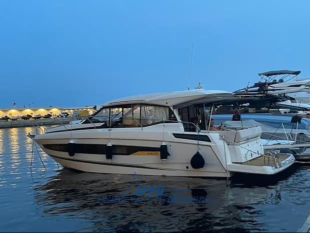 Jeanneau Nc 37 - Main View Jeanneau Nc 37 - Main View