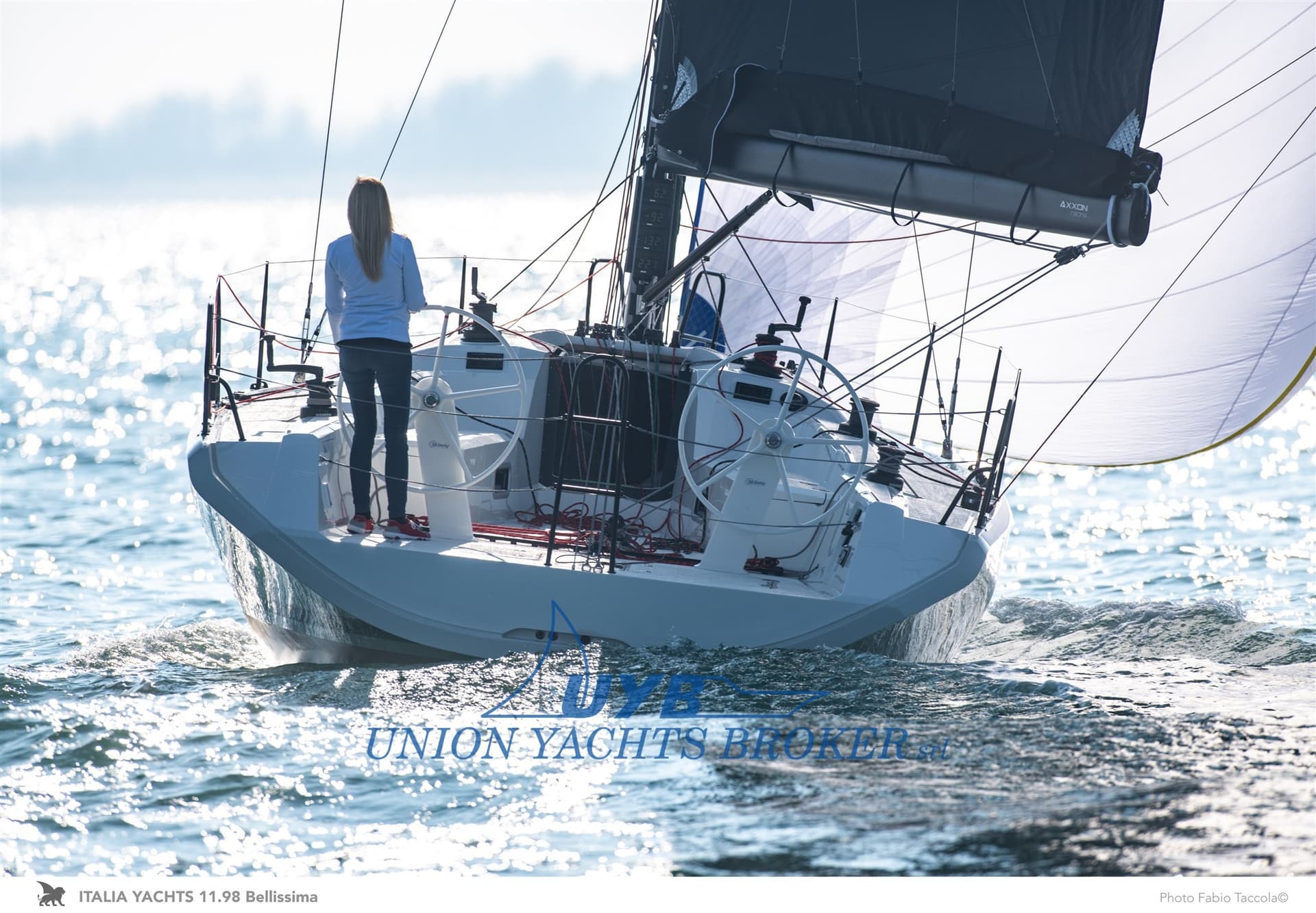 Italia Yachts Italia 11.98 - Interior View Italia Yachts Italia 11.98 - Interior View