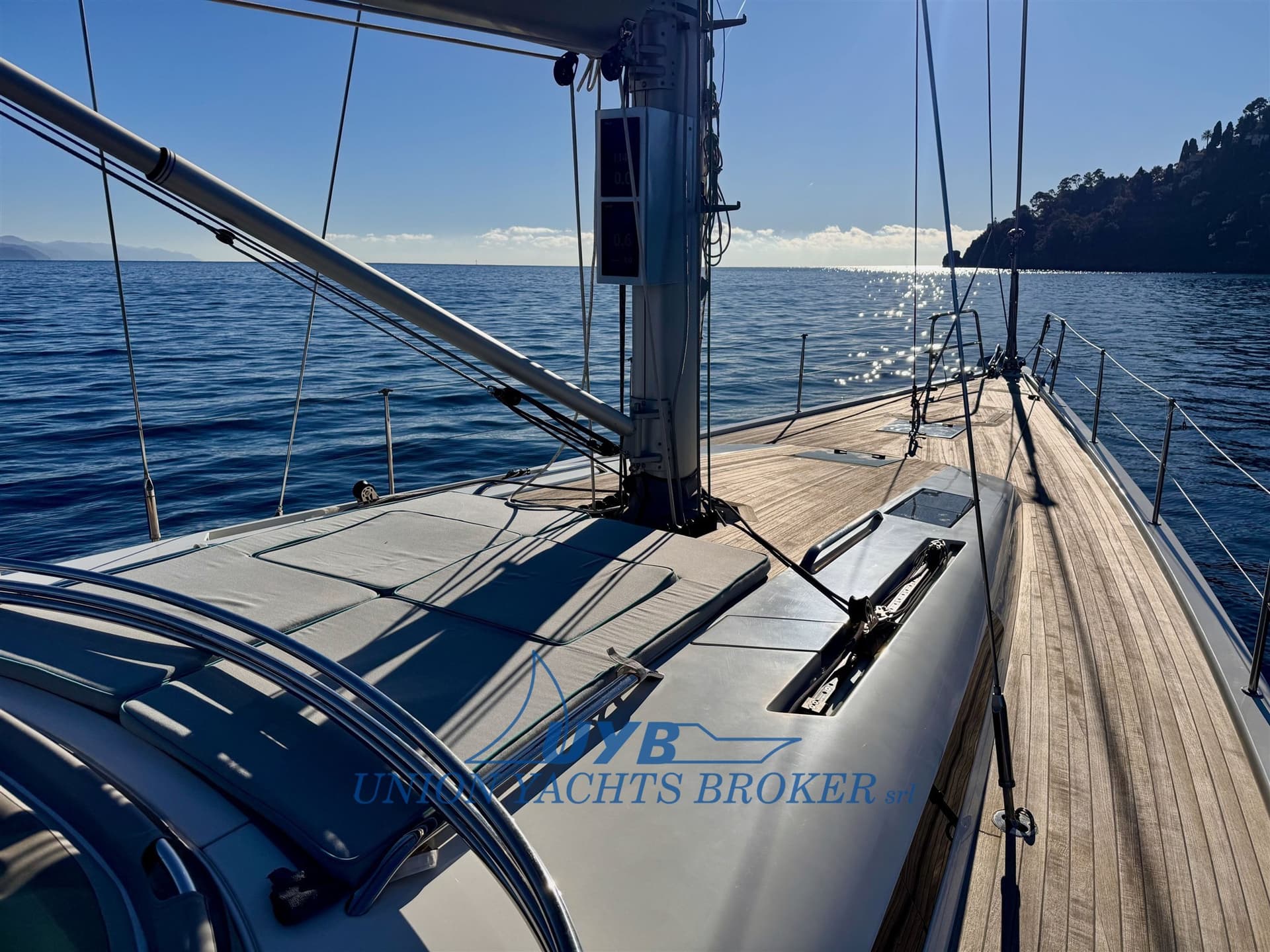 Italia Yachts Italia 15.98 - Interior View Italia Yachts Italia 15.98 - Interior View