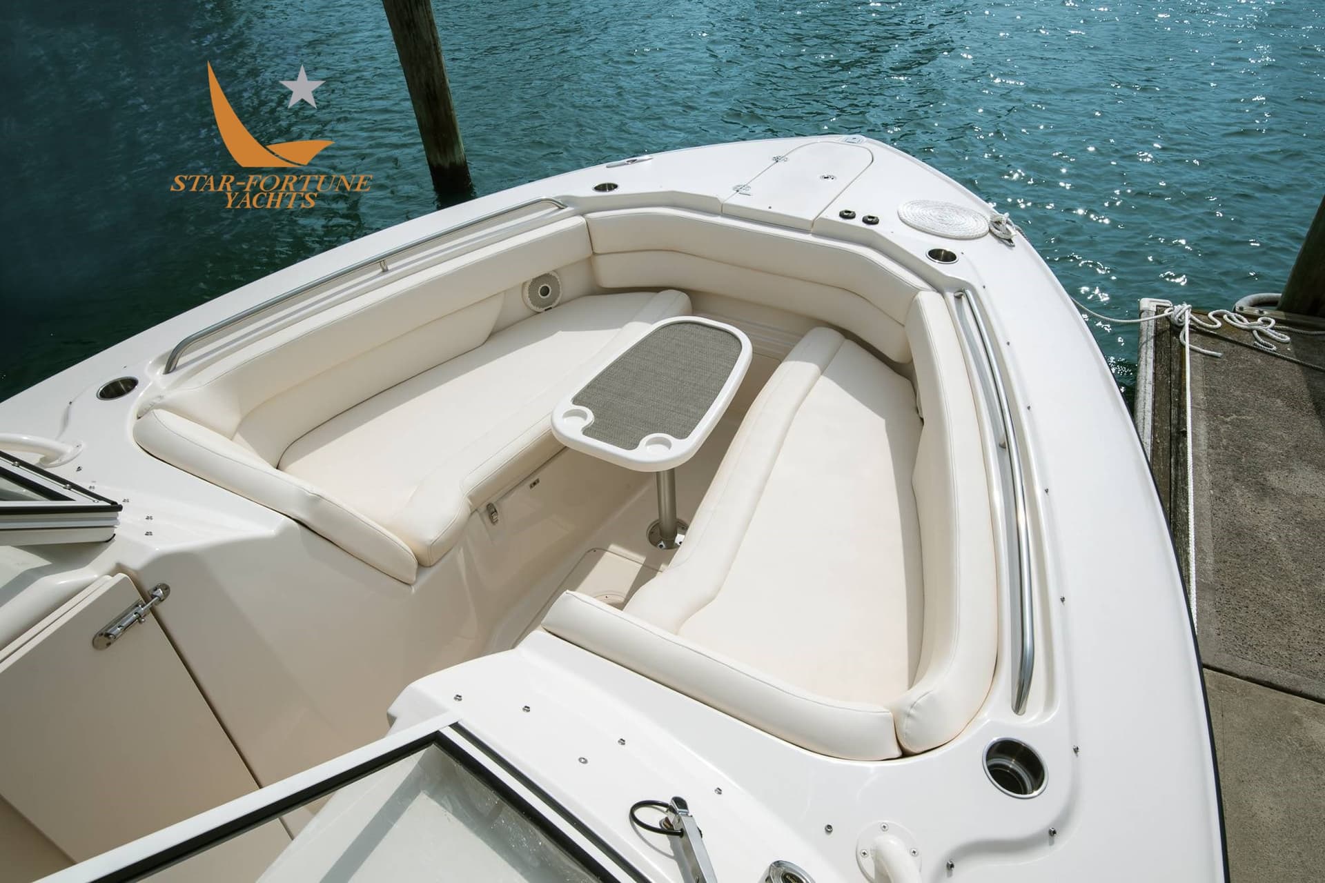 Grady White Boats 307 Freedom - Deck View Grady White Boats 307 Freedom - Deck View