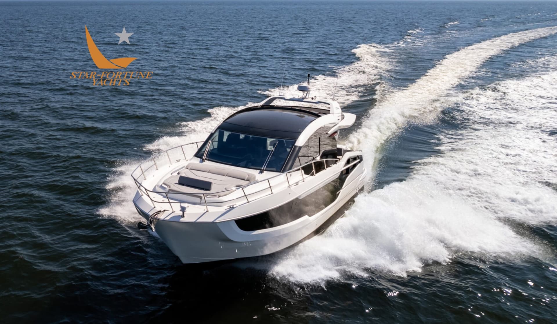 Galeon 450 Htc - Main View Galeon 450 Htc - Main View
