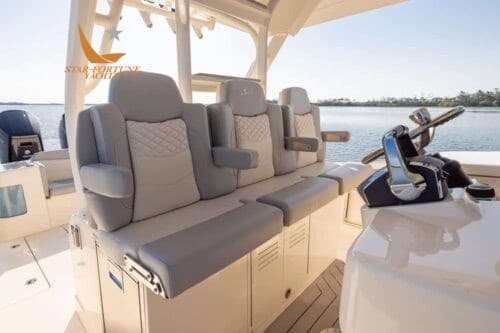Scout Boats 400 LXF Li-Ion d'occasion - image hero 11