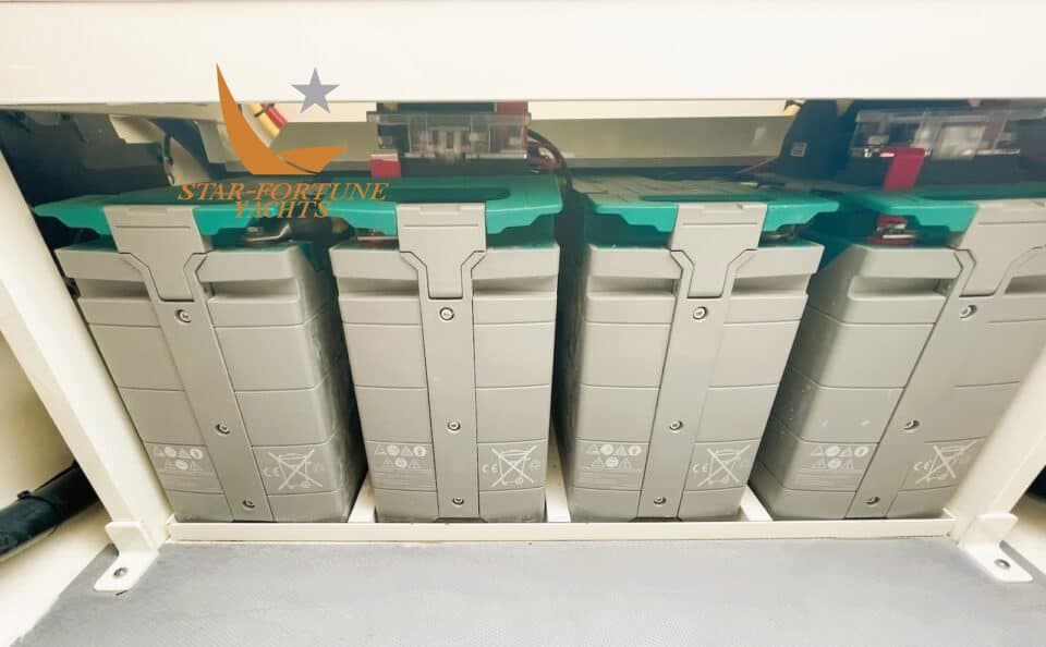 Scout Boats 400 LXF Li-Ion d'occasion - image hero 21