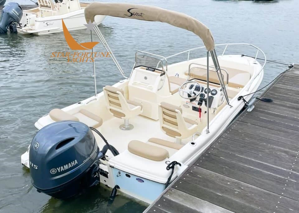 Scout Boats 175 Sport Dorado - Interior View Scout Boats 175 Sport Dorado - Interior View