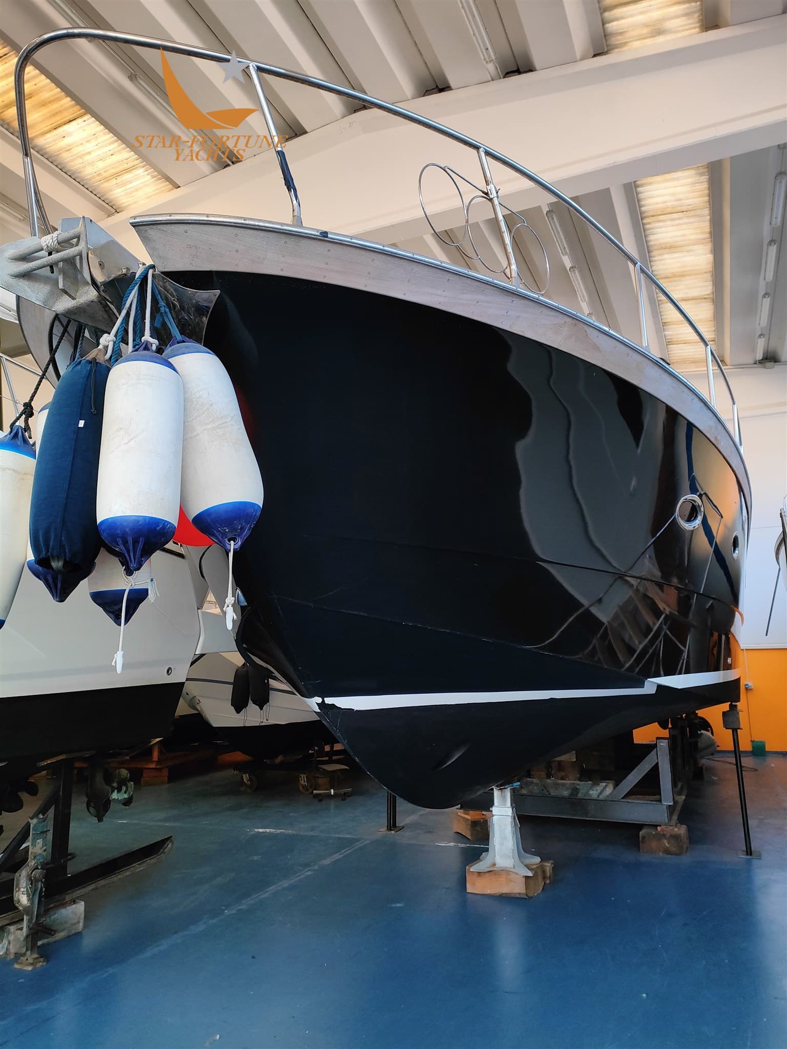 SanRemo 465 Fly - Interior View SanRemo 465 Fly - Interior View