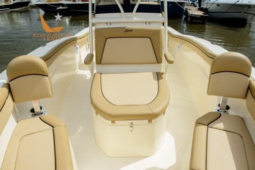 Scout Boats 215 Xsf - Deck View Scout Boats 215 Xsf - Deck View