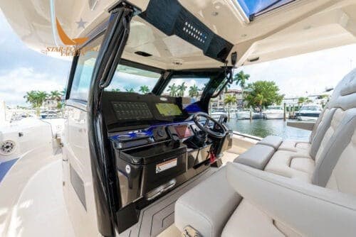 Scout Boats 377 LXF used - hero image 11