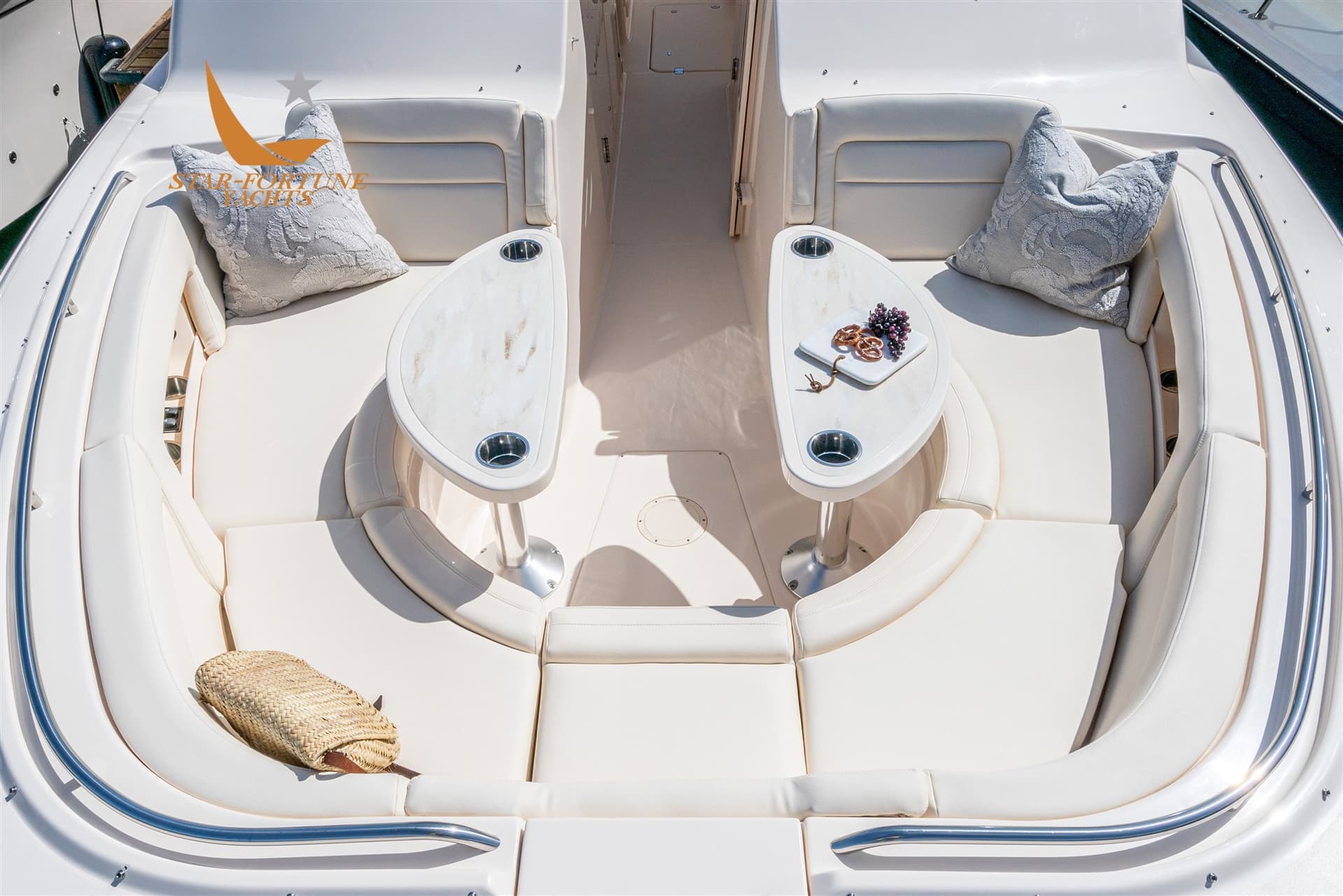 Grady White Boats 375 Freedom - Deck View Grady White Boats 375 Freedom - Deck View