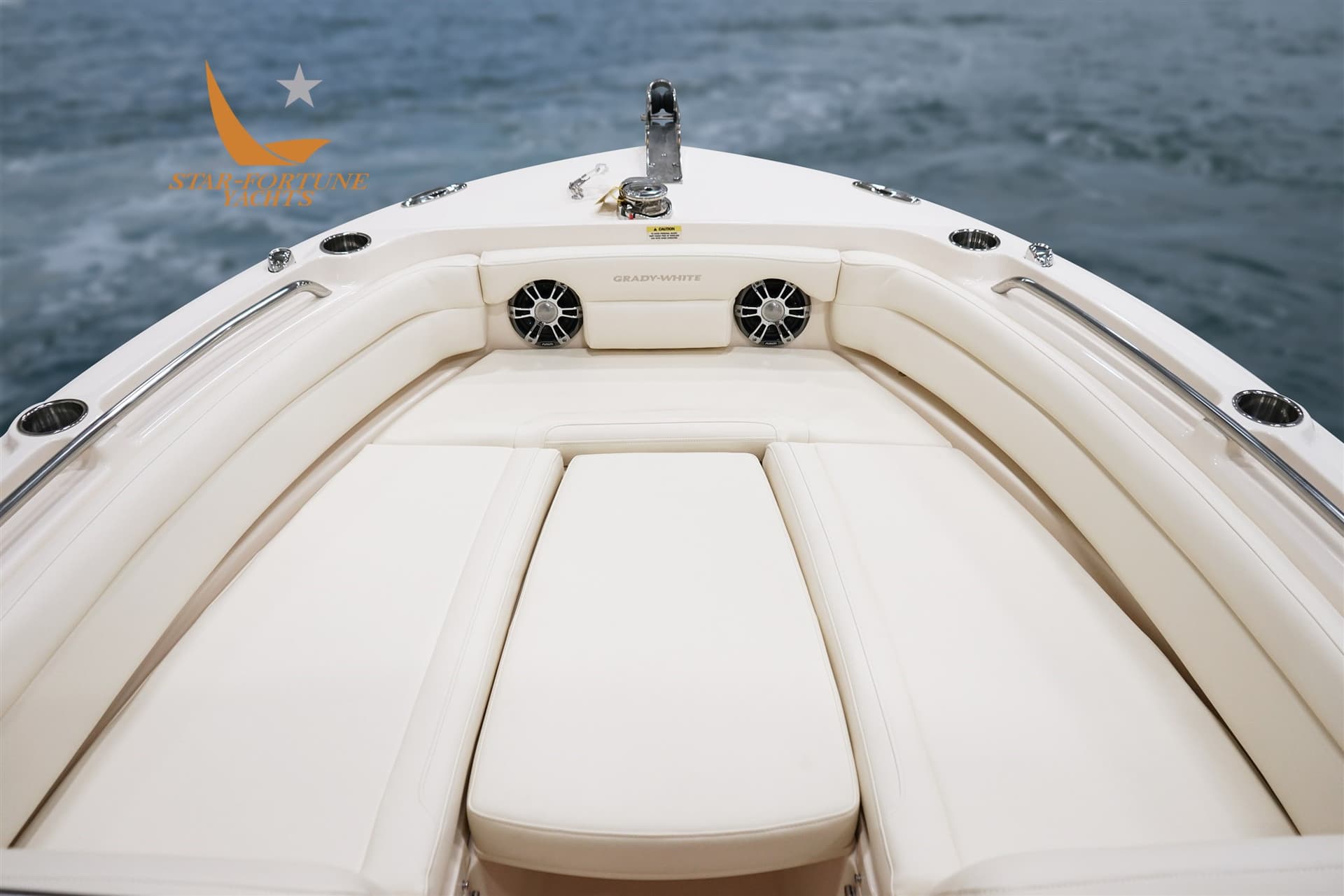 Grady White Boats 235 Freedom - Deck View Grady White Boats 235 Freedom - Deck View