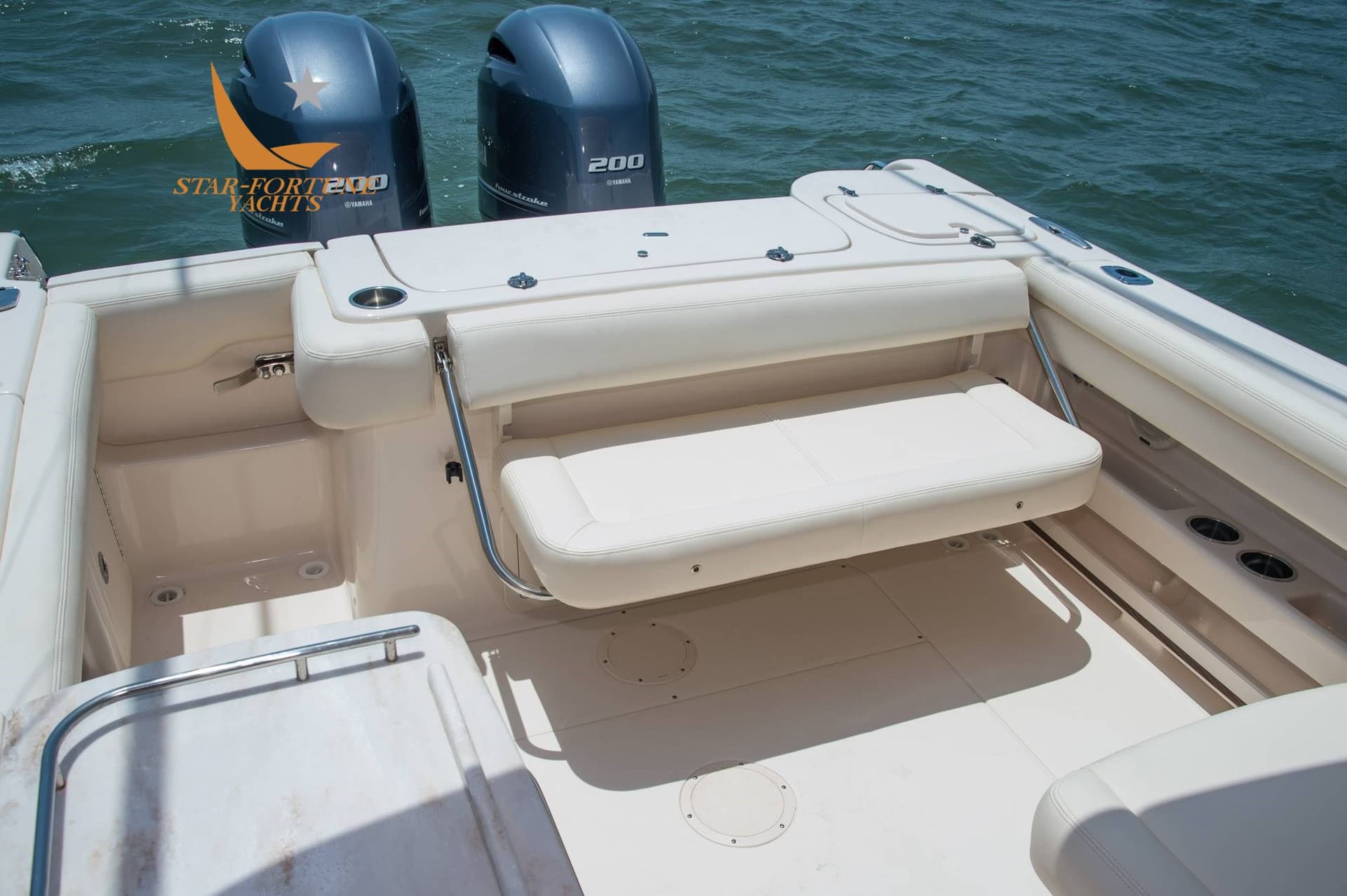 Grady White Boats 275 Freedom - Deck View Grady White Boats 275 Freedom - Deck View