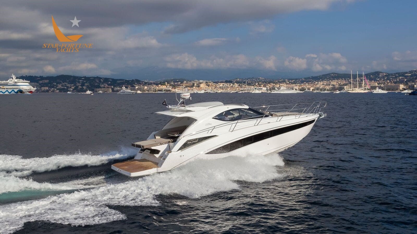 Galeon 405 Hts - Deck View Galeon 405 Hts - Deck View