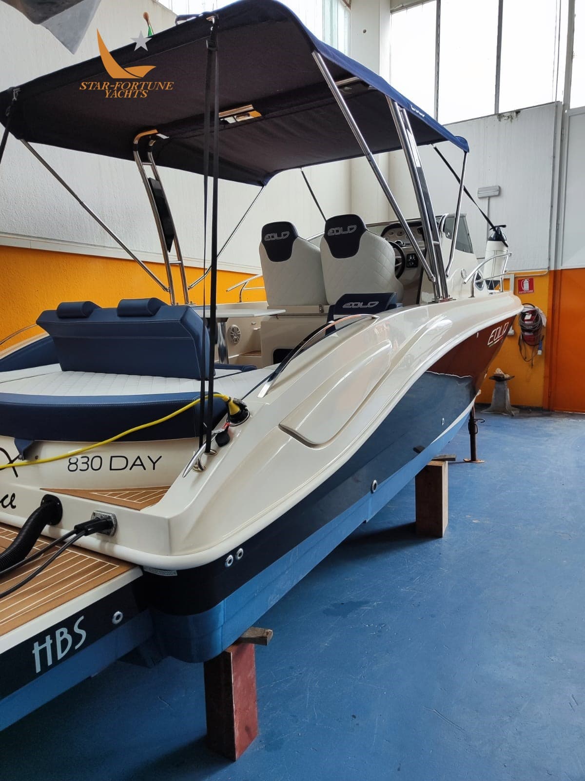 Eolo 830 Day - Interior View Eolo 830 Day - Interior View