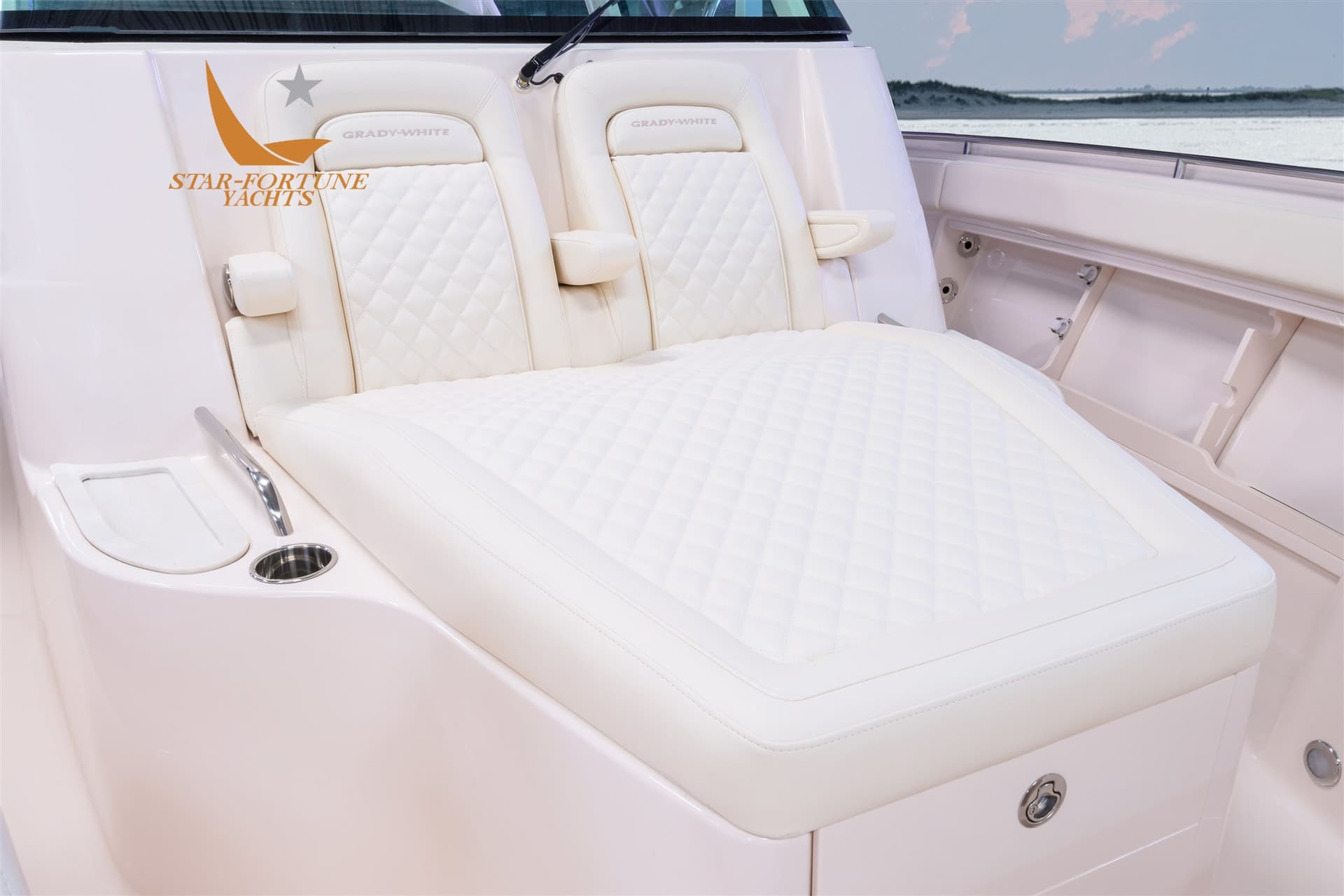 Grady White Boats 386 Canyon usato - foto hero 11