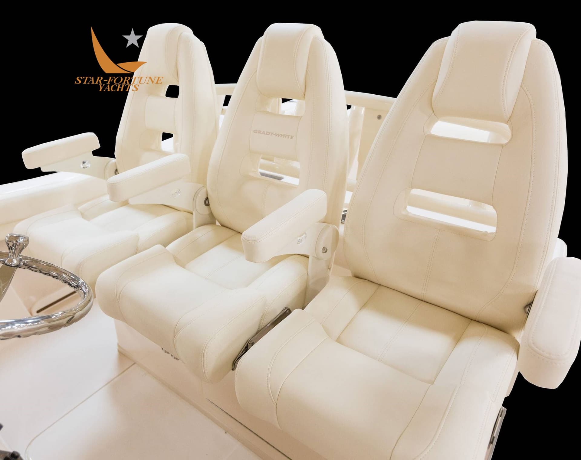 Grady White Boats 336 Canyon - Deck View Grady White Boats 336 Canyon - Deck View