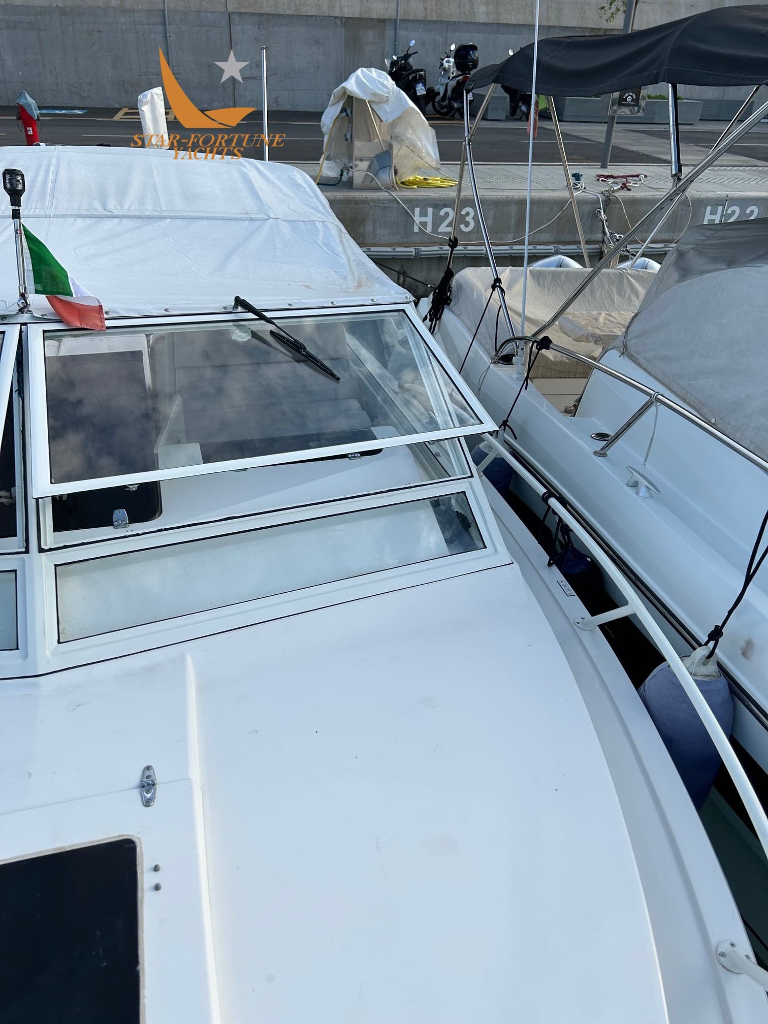 Bertram Yacht 28' Moppie used - detail 4