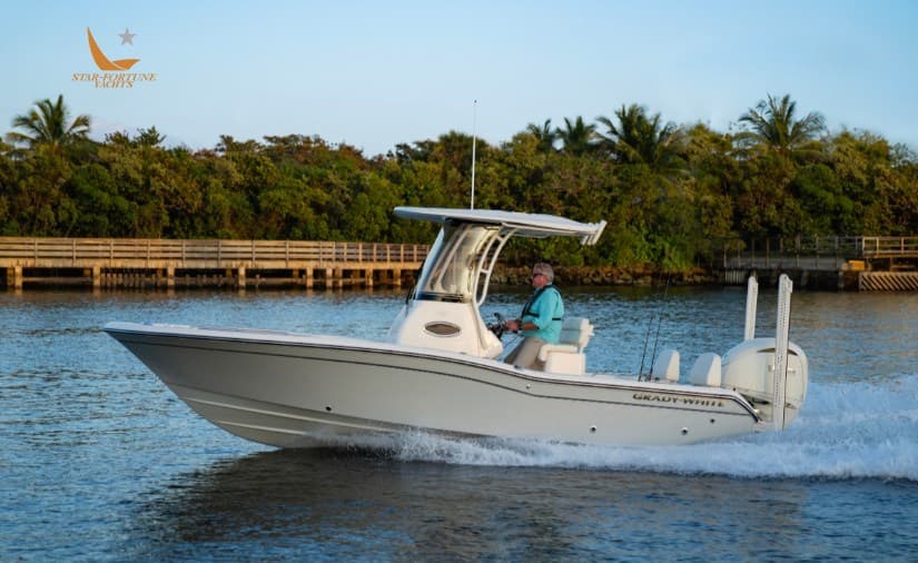 Grady White Boats 231 Coastal Explorer - Deck View Grady White Boats 231 Coastal Explorer - Deck View