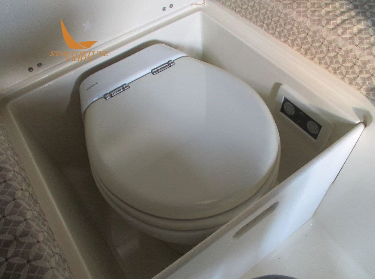Chris Craft CORSAIR 28 usato - foto hero 17
