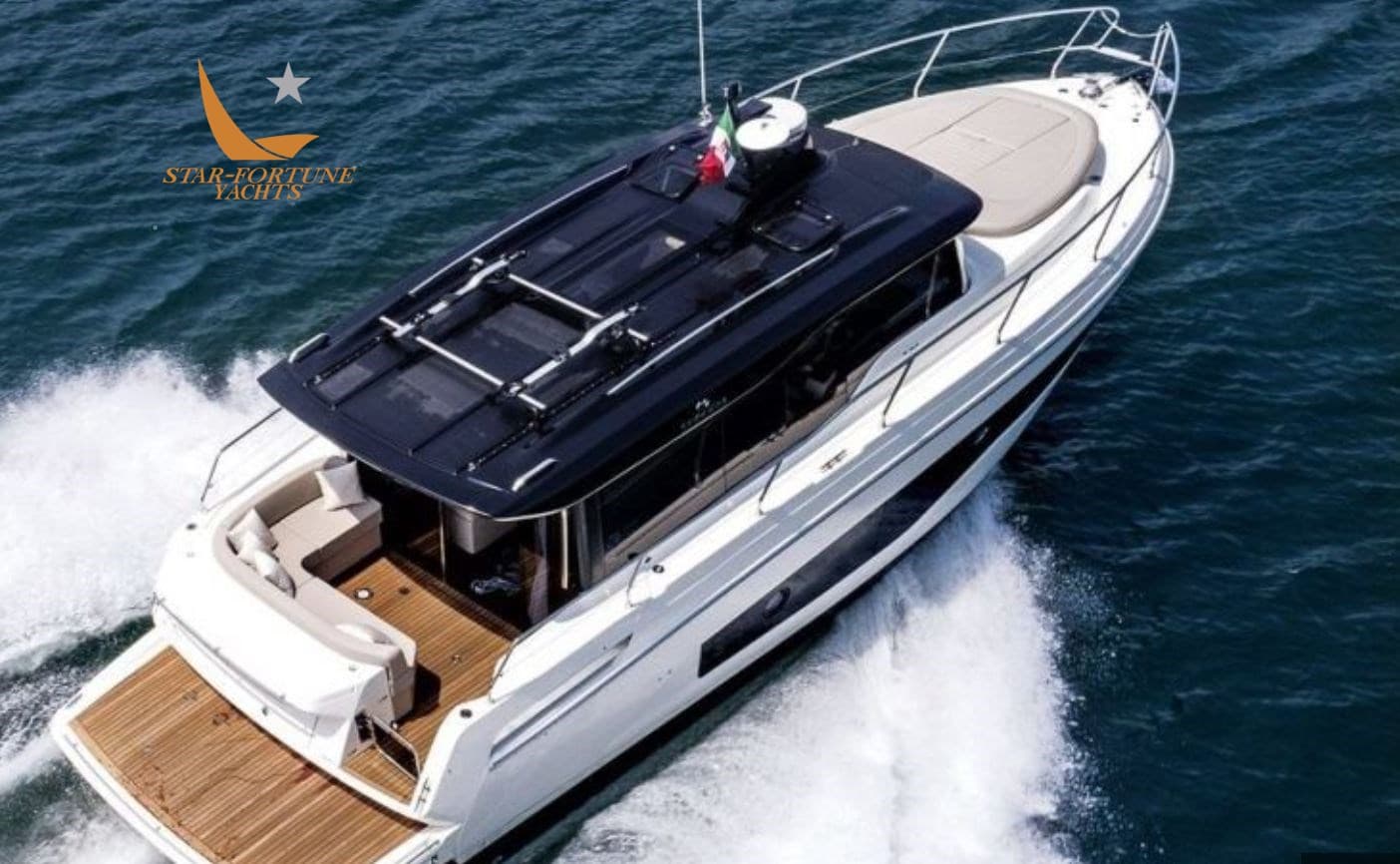 Cranchi T 36 Crossover - Interior View Cranchi T 36 Crossover - Interior View