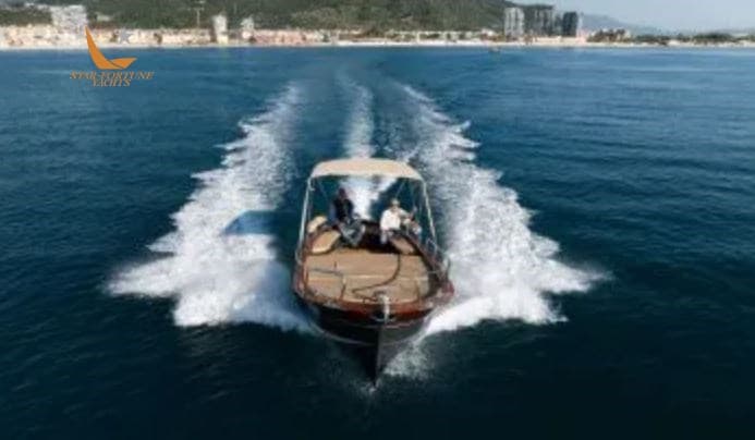 Nautica Esposito Positano 25 - Deck View Nautica Esposito Positano 25 - Deck View