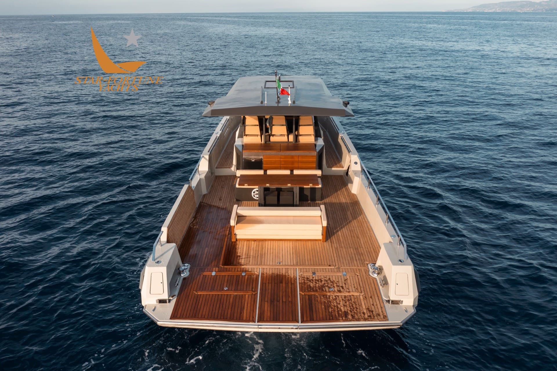 Awave Rib 48 - Detail View 1 Awave Rib 48 - Detail View 1